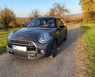 Mini MINI Cooper S Yours 2J Garantie Navi Pano Leder AL Gebrauchtwagen