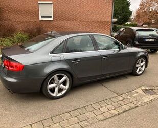 Audi Audi A4 3.2 FSI tiptronic quattro Audi Exclusive Gebrauchtwagen