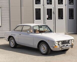 Alfa Romeo Alfa Romeo GT 1300 Gebrauchtwagen