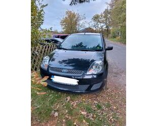 Ford Ford Fiesta 1,3 51 kW Ambiente Ambiente Gebrauchtwagen