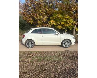 Audi Audi A1 1.6 TDI 66kW Ambition Ambition Gebrauchtwagen