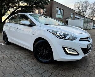 Hyundai Hyundai i30 FIFA World Cup Edition SITZHZG.PDC 8xB Gebrauchtwagen