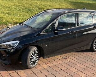 BMW BMW 225xe Active Tourer *NAVI*PDC*SHZ*KLIMA*LM Spo Gebrauchtwagen