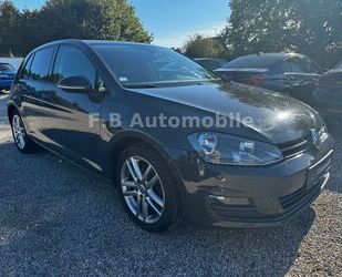 VW Volkswagen Golf VII Lim./SHZ/KLIMA/NAVI/SP/AHK/UVM Gebrauchtwagen