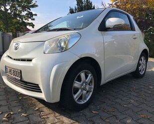 Toyota Toyota IQ 1.4D 1. Hand, Scheckheft, TÜV neu Gebrauchtwagen