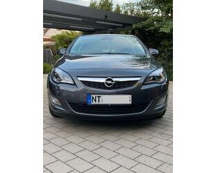 Opel Opel Astra J 1.4 Turbo Design Edition 103kW Automa Gebrauchtwagen