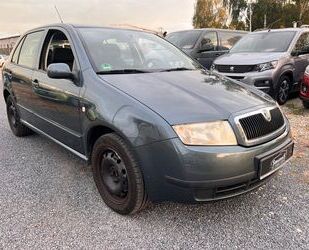 Skoda Skoda Fabia 1.4 16V Comfort Klima SHZ Tüv 06/26 Gebrauchtwagen