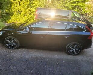 Volvo Volvo V60 D6 TWIN ENGINE Plug-in-Hybrid R Design R Gebrauchtwagen