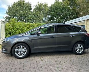 Ford Ford S-Max 2,0 Bi-Turbo 240PS Titanium Standh. AHK Gebrauchtwagen