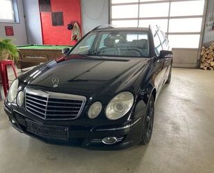 Mercedes-Benz Mercedes-Benz E 220 CDI ~Automatik~AHK~SHZ~Klimaau Gebrauchtwagen