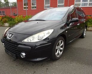 Peugeot Peugeot 307 Break/ SW Premium/Klimaautomatik/Pano/ Gebrauchtwagen