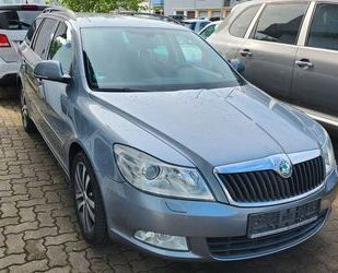 Skoda Skoda Octavia 1.6 TDI Automatik Elegance Combi Gebrauchtwagen