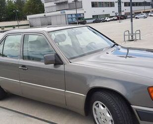 Mercedes-Benz Mercedes-Benz E 300 Gebrauchtwagen