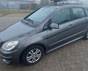 Mercedes-Benz Mercedes-Benz B 180 BlueEFFICIENCY Gebrauchtwagen