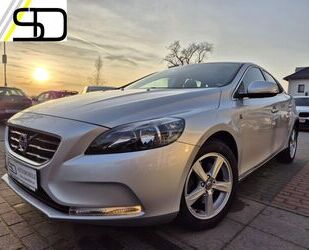 Volvo Volvo V40 Ocean Race T2 Sitzhzg.*Sound*Lim*RKS*MfL Gebrauchtwagen