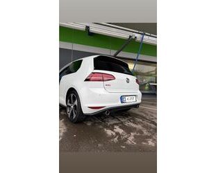 VW Volkswagen Golf 2.0 TSI BMT GTI Performance GTI Pe Gebrauchtwagen