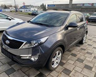 Kia Kia Sportage Spirit 4WD Leder Navi Panorama AHK Gebrauchtwagen