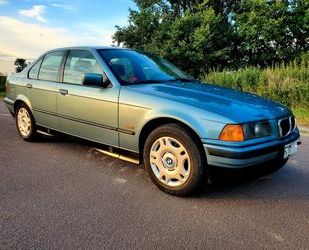 BMW BMW 318i E36 Youngtimer Sammler Rostfrei 2. Hand Gebrauchtwagen