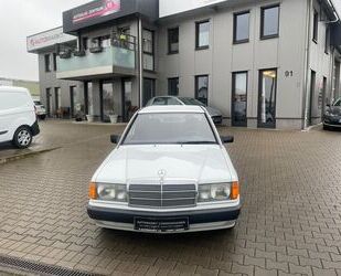 Mercedes-Benz Mercedes-Benz 190 D 75PS Diesel, AHK, 1.Hand, H-Zu Gebrauchtwagen