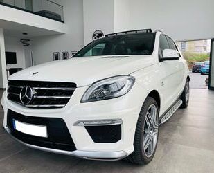 Mercedes-Benz Mercedes-Benz ML 63 AMG 4Matic 7G Pano AHK Distron Gebrauchtwagen