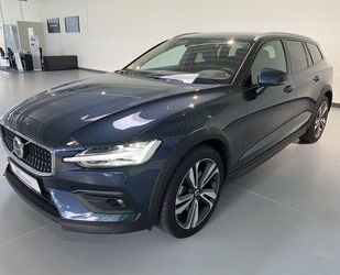 Volvo Volvo V60 Cross Country Plus AWD + ACC Gebrauchtwagen