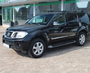 Nissan Nissan Pathfinder 3.0 dCi LE I 7-Sitze I 1. Hand I Gebrauchtwagen