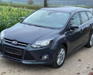 Ford Ford Focus Turnier Titanium* NEU TÜV * NAVI * Rück Gebrauchtwagen