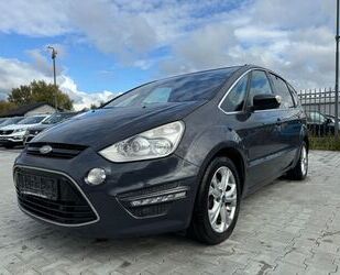 Ford Ford S-Max S-MAX Titanium Leder Navi Xenon Gebrauchtwagen