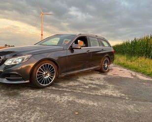 Mercedes-Benz Mercedes-Benz S212 Mopf E 220 CDI VollLED Standhei Gebrauchtwagen