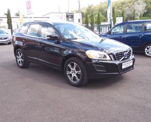 Volvo Volvo XC 60 XC60 Momentum AWD Aus 1-Hand Tüv & Au Gebrauchtwagen