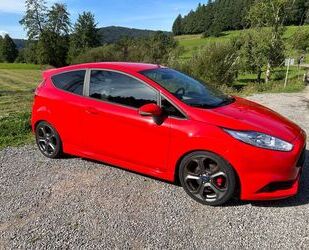 Ford Ford Fiesta 1,6 EcoBoost ST - 230 PS Gebrauchtwagen