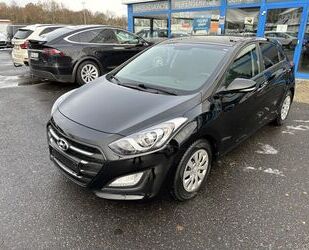 Hyundai Hyundai i30 1.4 Trend SCHECKHEFTGE. NAVI PDC KLIMA Gebrauchtwagen