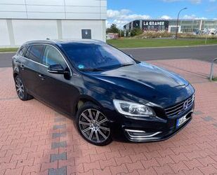 Volvo Volvo V60 D6 AWD Plug-in-Hybrid Summum Gebrauchtwagen