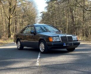 Mercedes-Benz Mercedes-Benz 230CE W124 Coupe, 2 Vorbesitzer, Sch Gebrauchtwagen