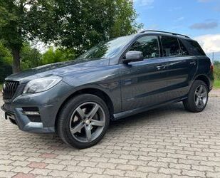 Mercedes-Benz Mercedes-Benz ML 350 BlueTEC 4MATIC - AMG Distroni Gebrauchtwagen