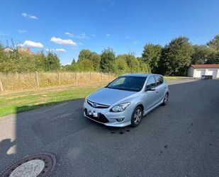 Hyundai Hyundai i30 CW 1.6 CRDi 66 kW FIFA WM Edition FIFA Gebrauchtwagen