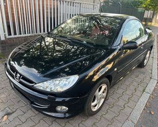 Peugeot Peugeot 206 CC Platinum 110 *TÜV 06/2025* Gebrauchtwagen