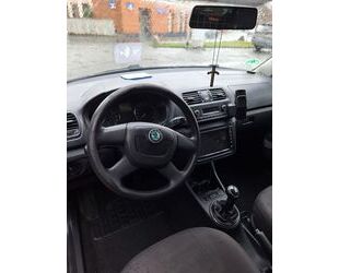 Skoda Skoda Roomster 1.6l TDI 77kW Comfort Comfort Gebrauchtwagen