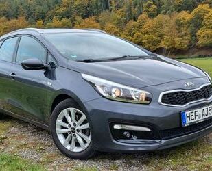 Kia Kia Ceed Sportswagon 1.6 GDI 2018 Benzin Gebrauchtwagen