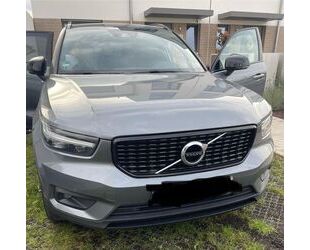 Volvo Volvo XC40 D4 AWD R Design VOLVO SCHECKHEFT / GARA Gebrauchtwagen