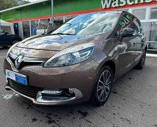 Renault Renault Scenic III BOSE Edition Klimaaut. Navi PDC Gebrauchtwagen