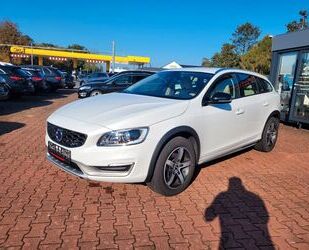 Volvo Volvo V60 Cross Country Summum*LEDER*BI-XENON*NAVI Gebrauchtwagen