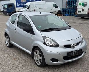 Toyota Toyota Aygo 1,0-l-VVT-i Kima - Standheizung - TÜV Gebrauchtwagen