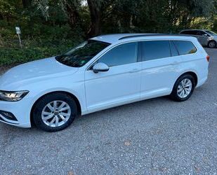 VW Volkswagen Passat Variant 2.0 TDI SCR DSG Business Gebrauchtwagen