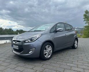 Hyundai Hyundai ix20 1.6 CRDi Navi/Rückfahrk./AHK/Aluf. Gebrauchtwagen