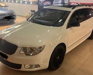 Skoda Skoda Superb 3.6 V6 DSG 4x4 Ambition Combi Ambitio Gebrauchtwagen