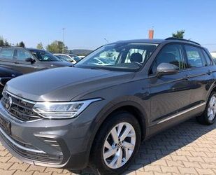 VW Volkswagen Tiguan 2.0 TDI Life 4Motion AHK ACC Alc Gebrauchtwagen