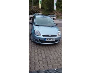 Ford Ford Fiesta 1,3 51 kW Ambiente Ambiente Gebrauchtwagen