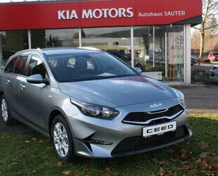 Kia Kia Ceed SW 1.5 T Vision Komfort+ AHK NAVI Gebrauchtwagen