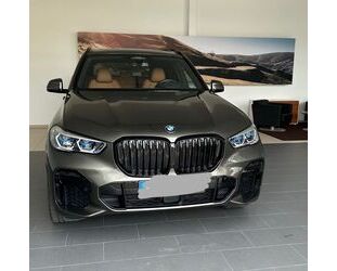 BMW BMW X5 xDrive40d 5 J. Garantie,M-Paket.Bruttoverka Gebrauchtwagen